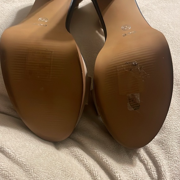 New exé platform shoes. - Picture 8 of 8